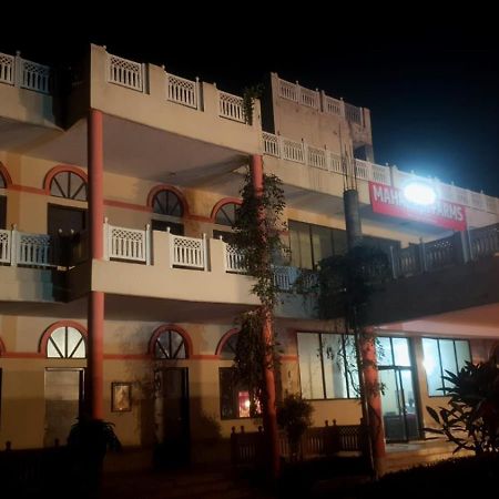 Hotel Maharaja Farms à Gurgaon Extérieur photo